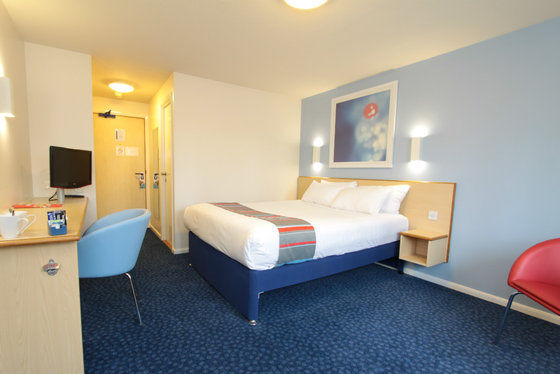Travelodge Dundee Strathmore Avenue Quarto foto