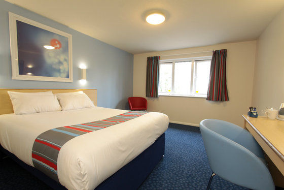 Travelodge Dundee Strathmore Avenue Quarto foto